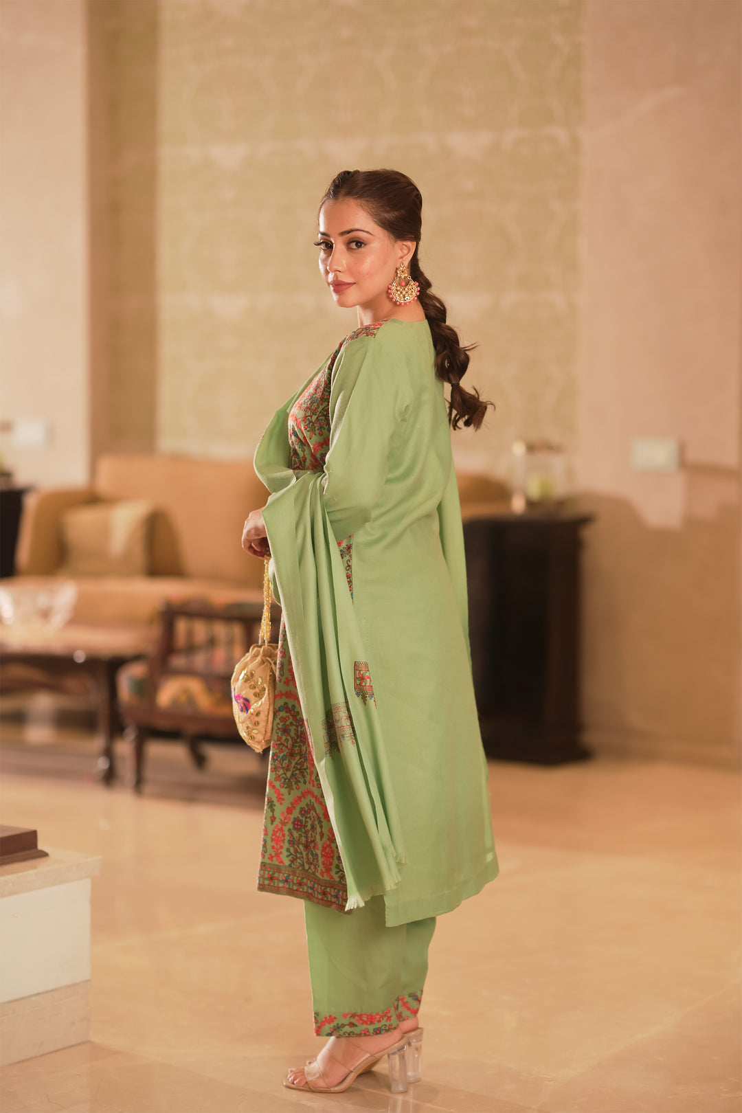 Kareena Jaal Embroidered Unstitched Suit