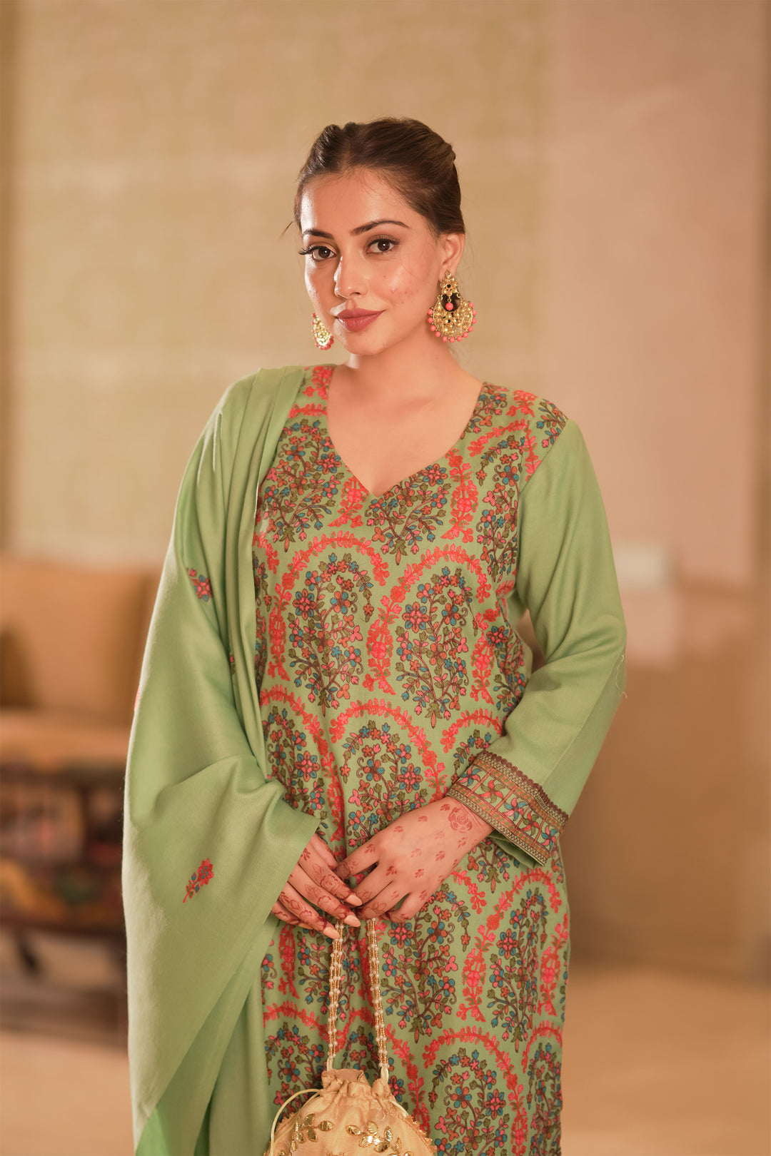 Kareena Jaal Embroidered Unstitched Suit