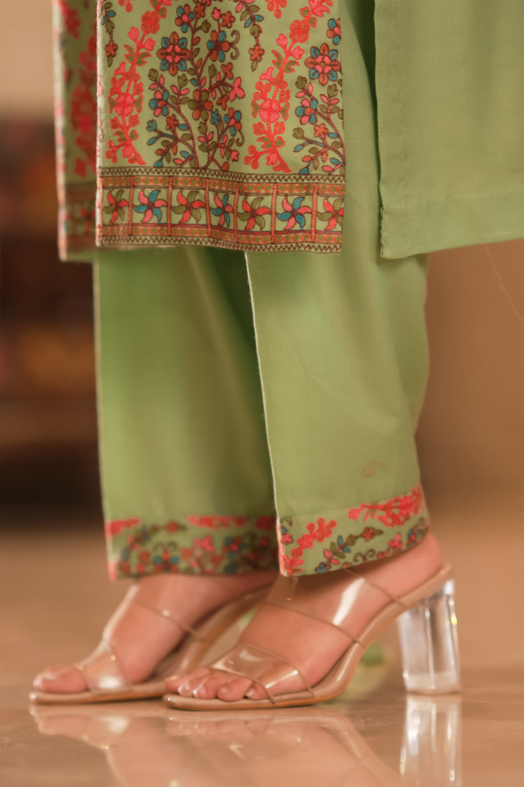Kareena Jaal Embroidered Unstitched Suit
