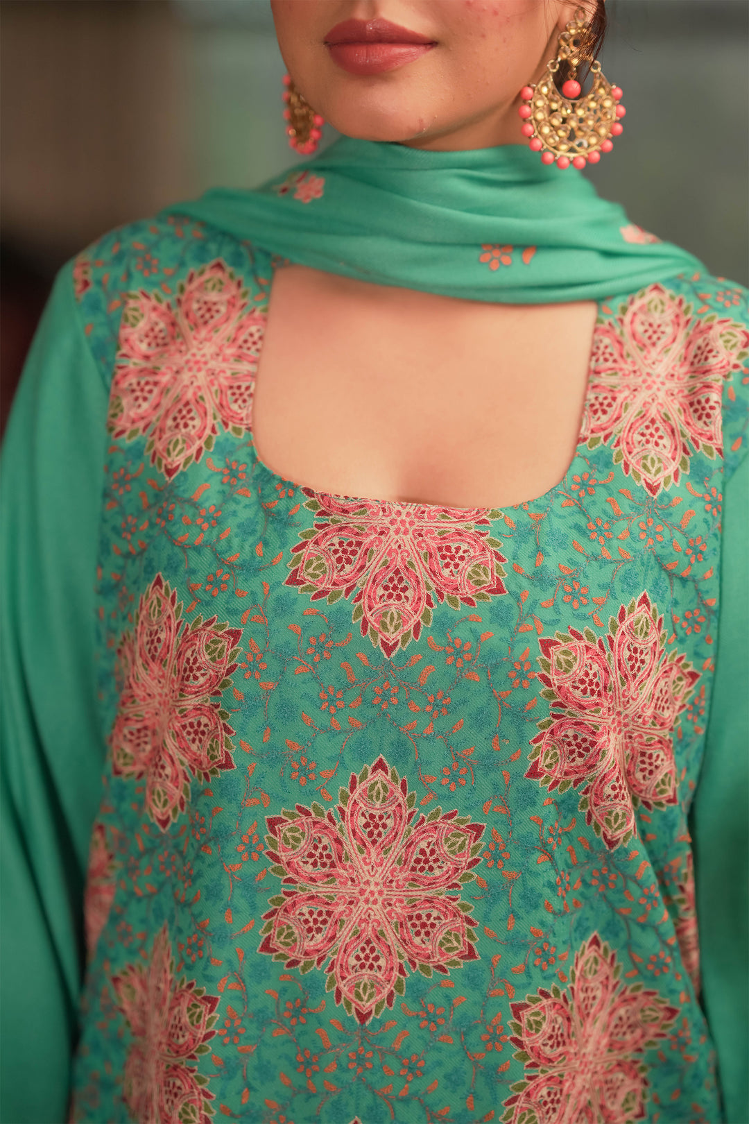 Twinkle Buti Embroidered Unstitched Suit