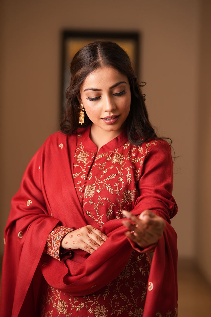 Aishwarya Zari Jaal Embroidered Unstitched Suit