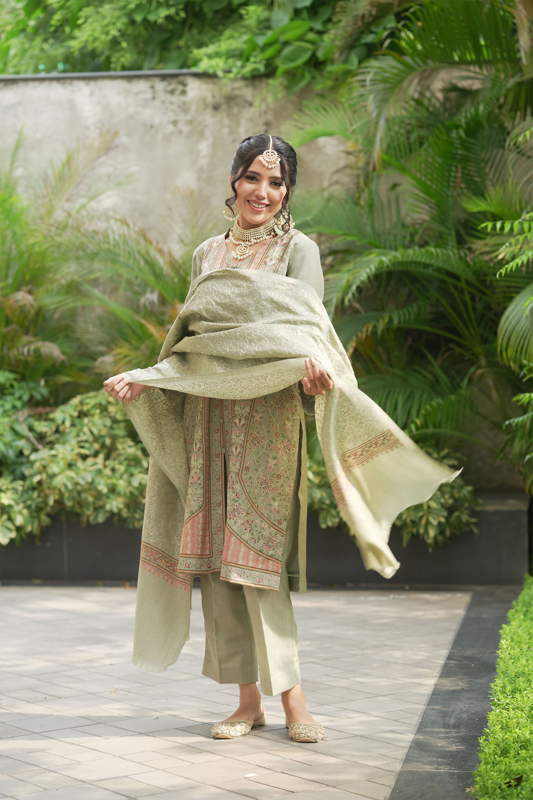 Firdaus Panel Embroidered Unstitched Suit With Zari Jaal Dupatta