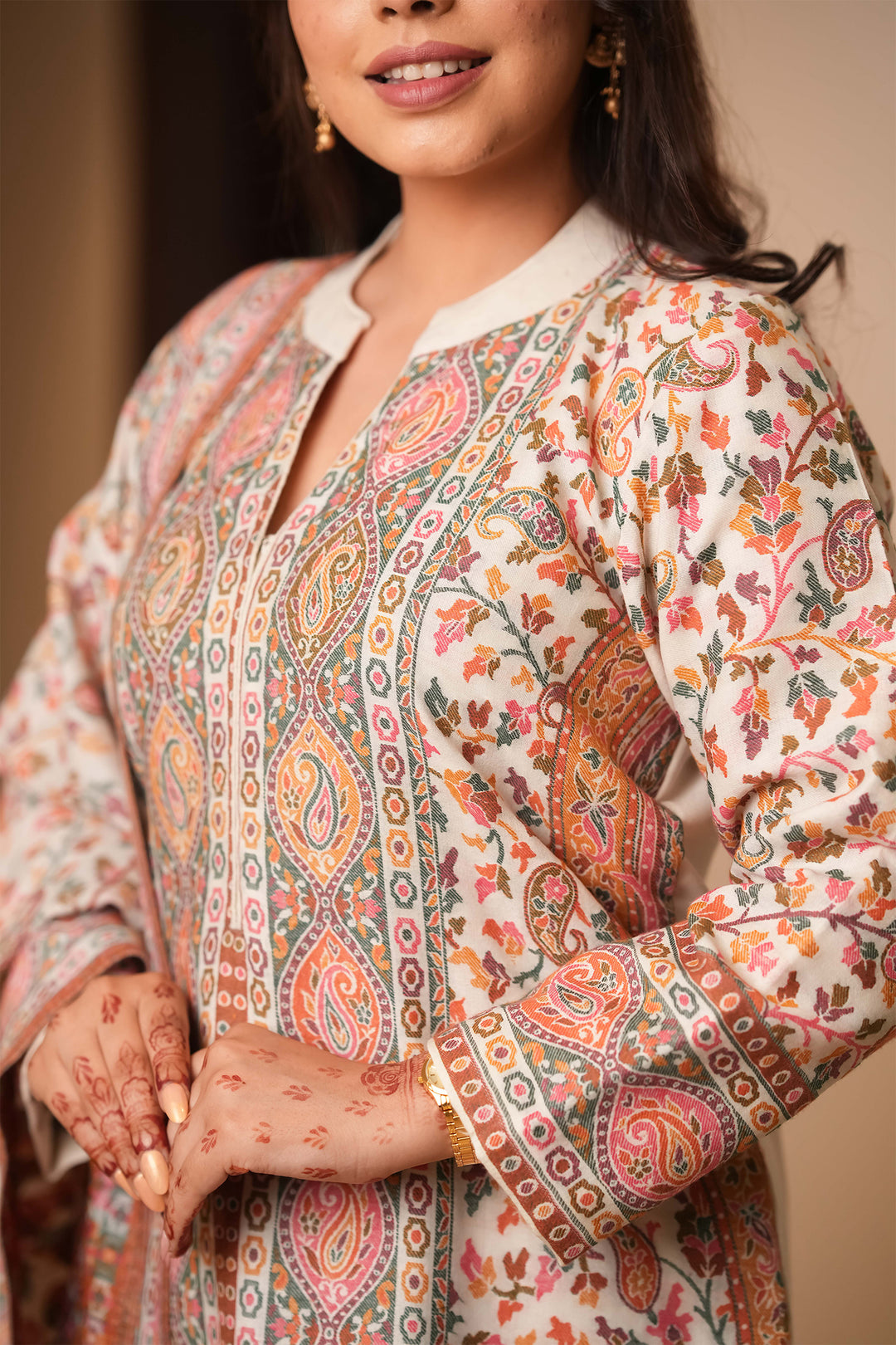 Kani Jaal Unstitched Suit