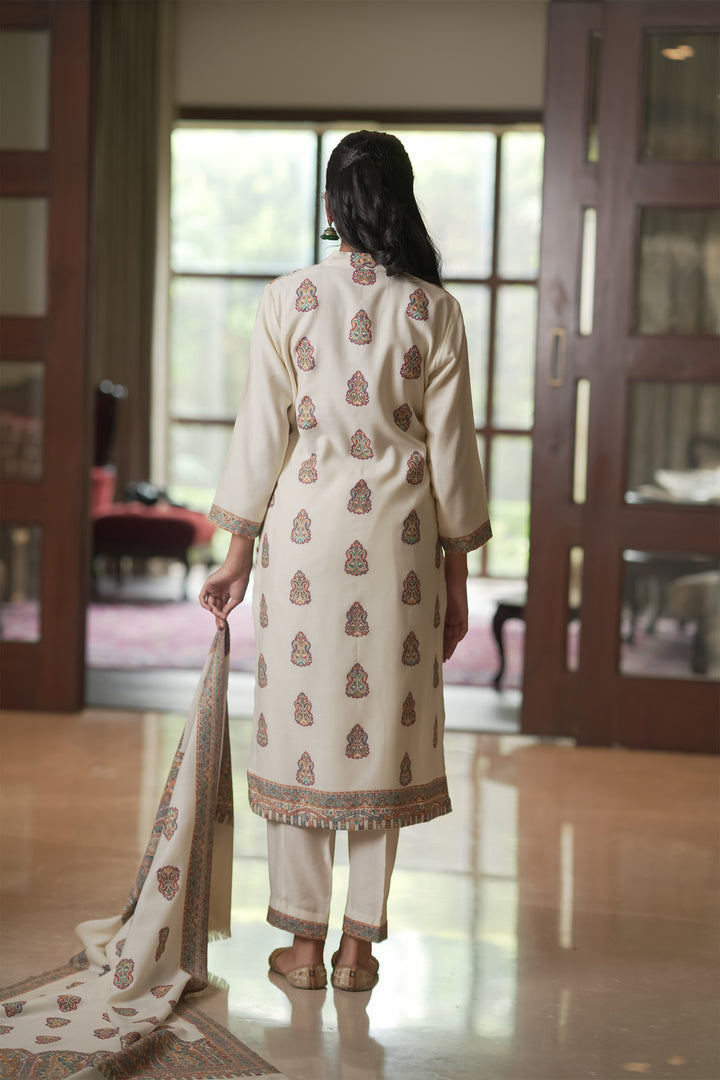 Kani Buti Unstitched Suit