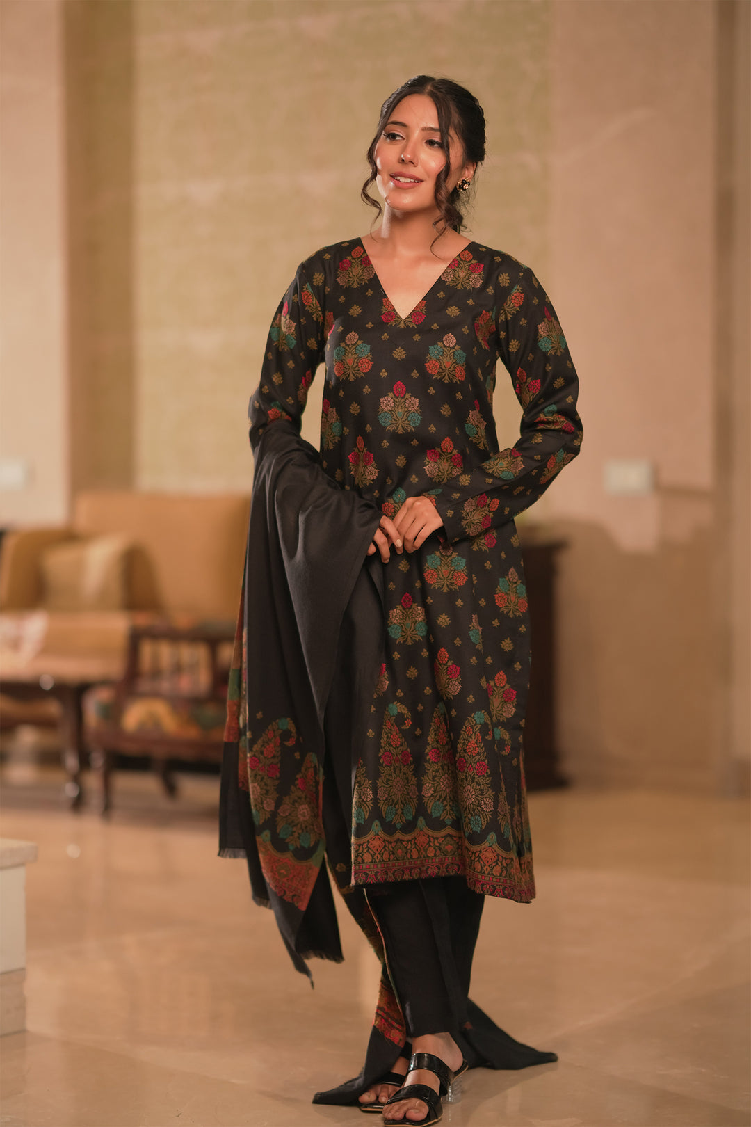 Buti Weave - Unstitched Suit With Border Dupatta