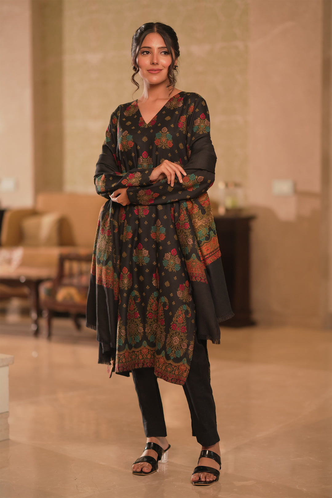 Buti Weave - Unstitched Suit With Border Dupatta