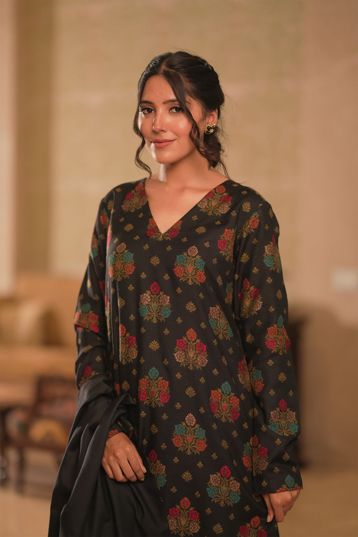 Buti Weave - Unstitched Suit With Border Dupatta