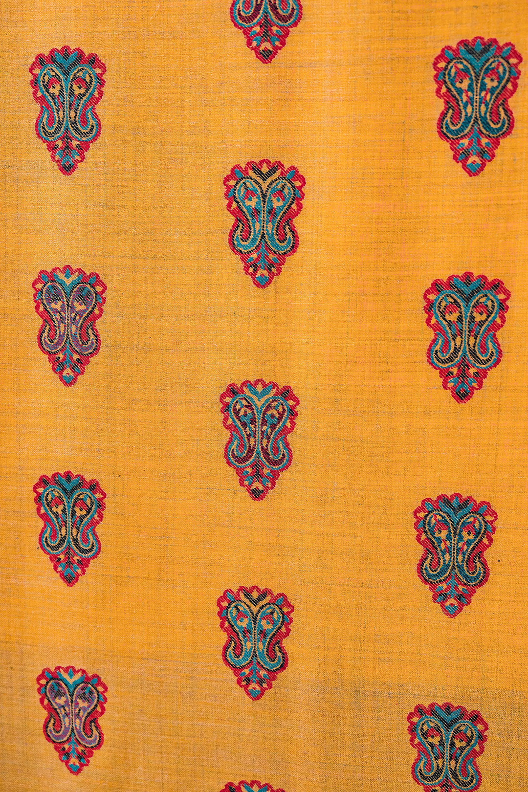 Kani Buti Unstitched Suit