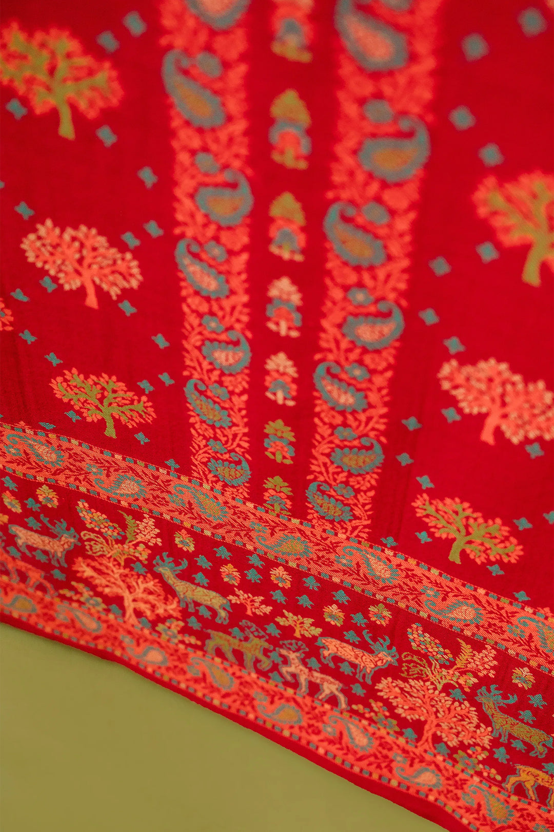 Buti Unstitched Suit With Figurative Pallu Dupatta