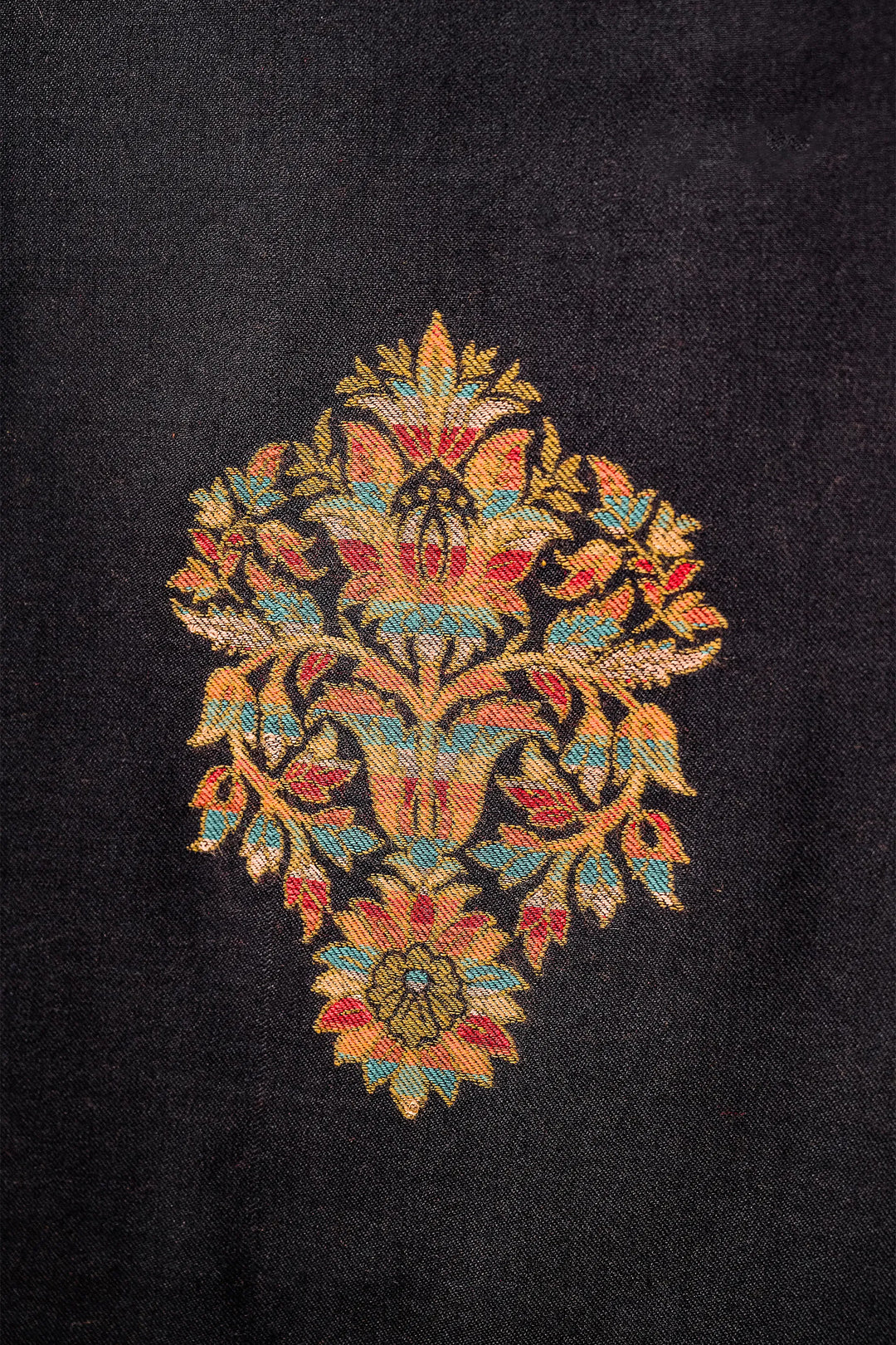 Kani Stripe Unstitched Suit With Border Dupatta