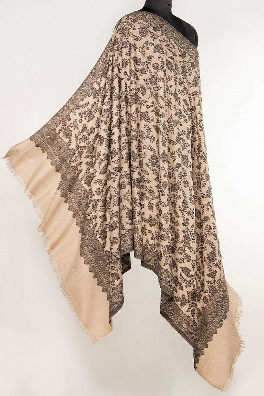 Kani Women's Shawl With Jaal Design