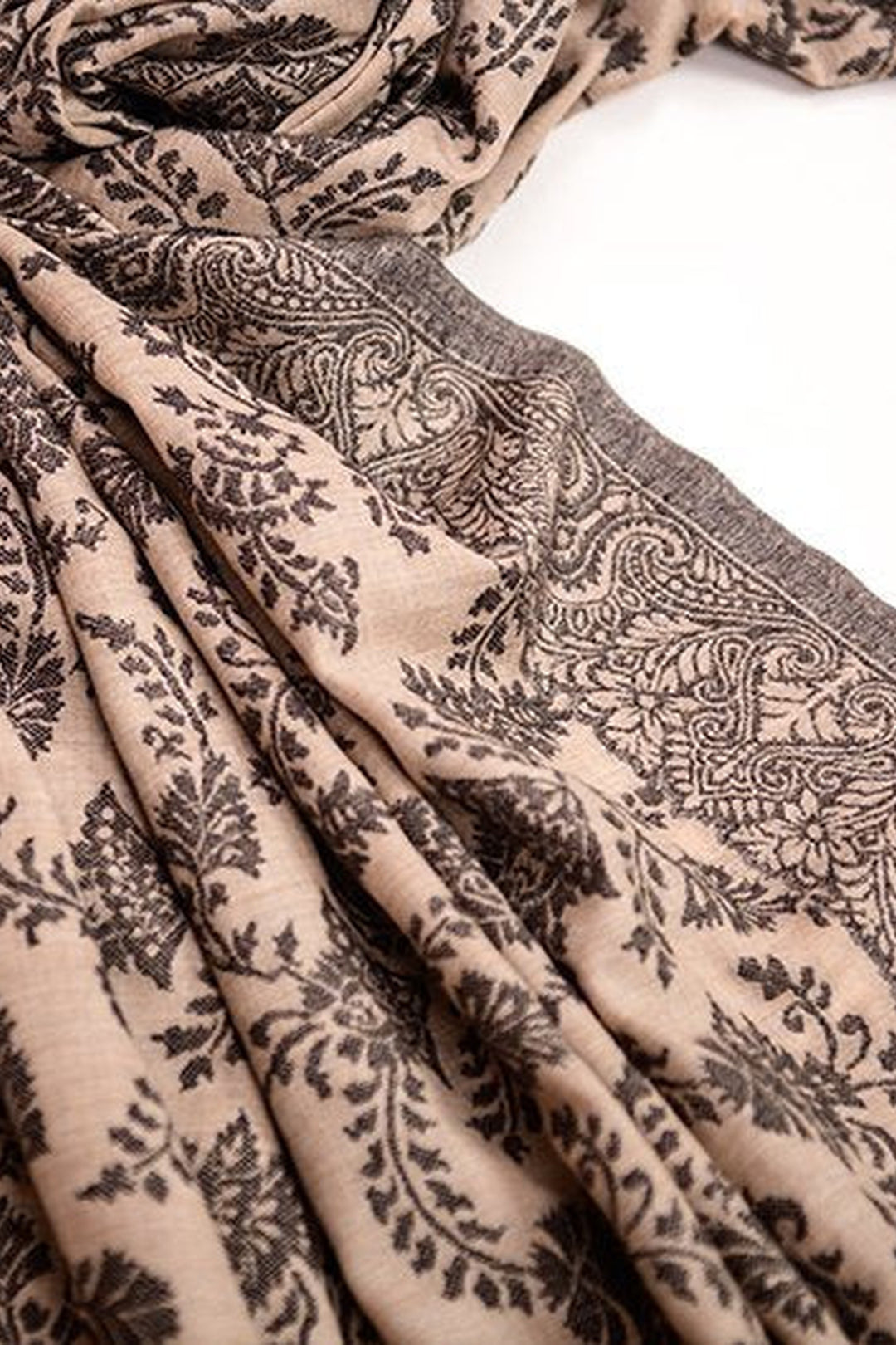 Kani Women's Shawl With Jaal Design