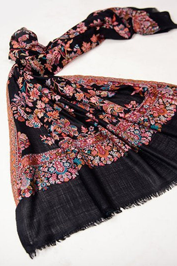 Kani Women's Shawl With Jaal Design