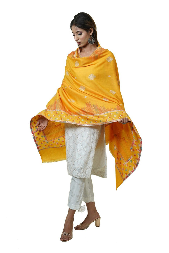 Ikat Pattern Woven Women's Shawl With Zari