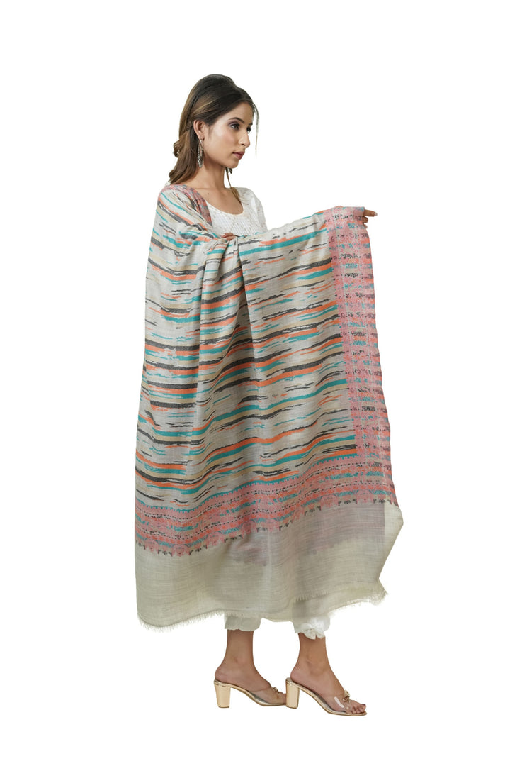 Ikat Pattern Woven Women's Shawl