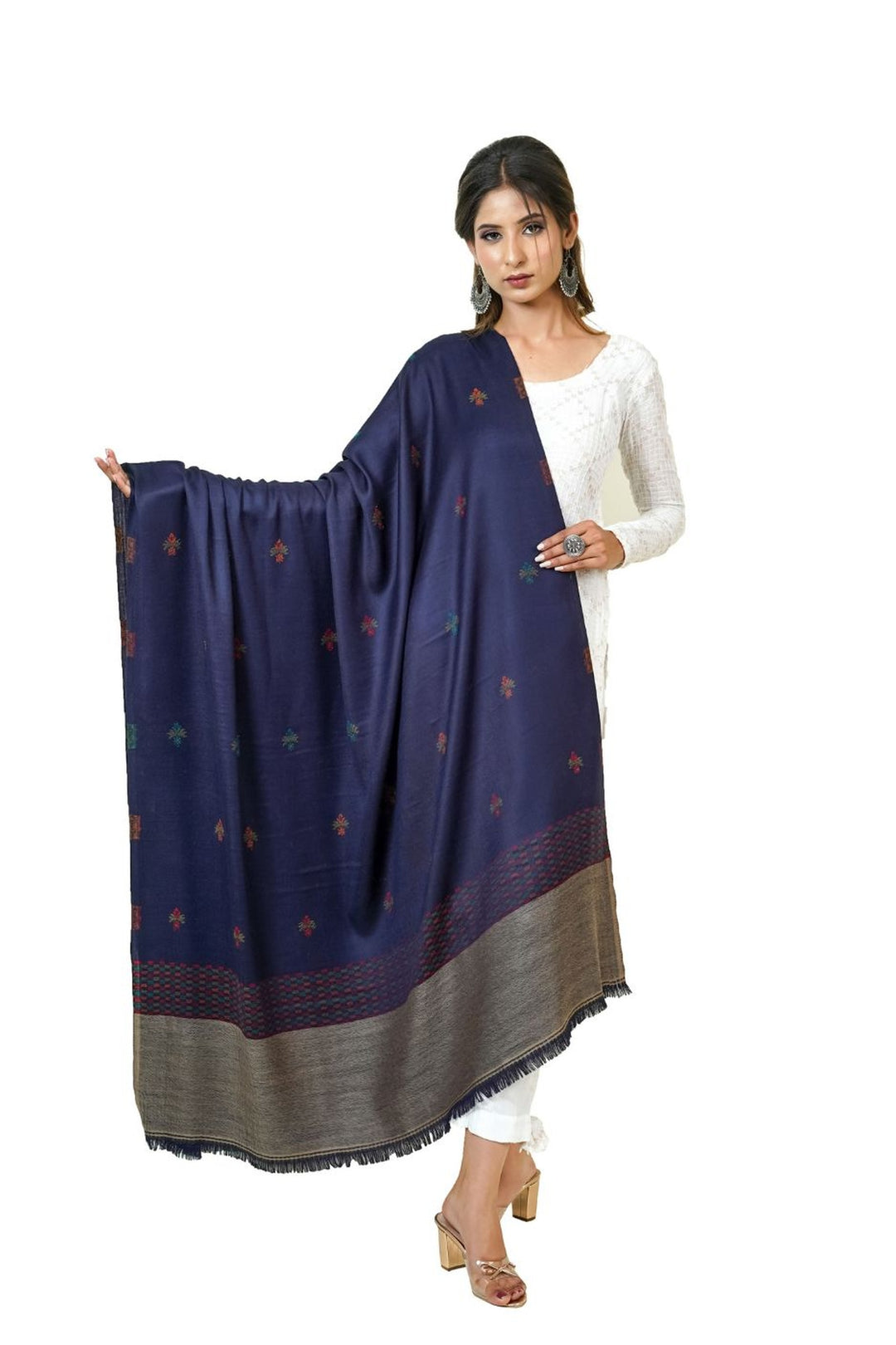 Jacquard Women's  Shawl With Fusion Work