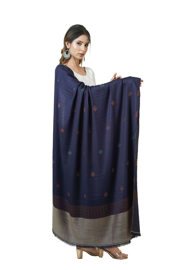 Jacquard Women's  Shawl With Fusion Work