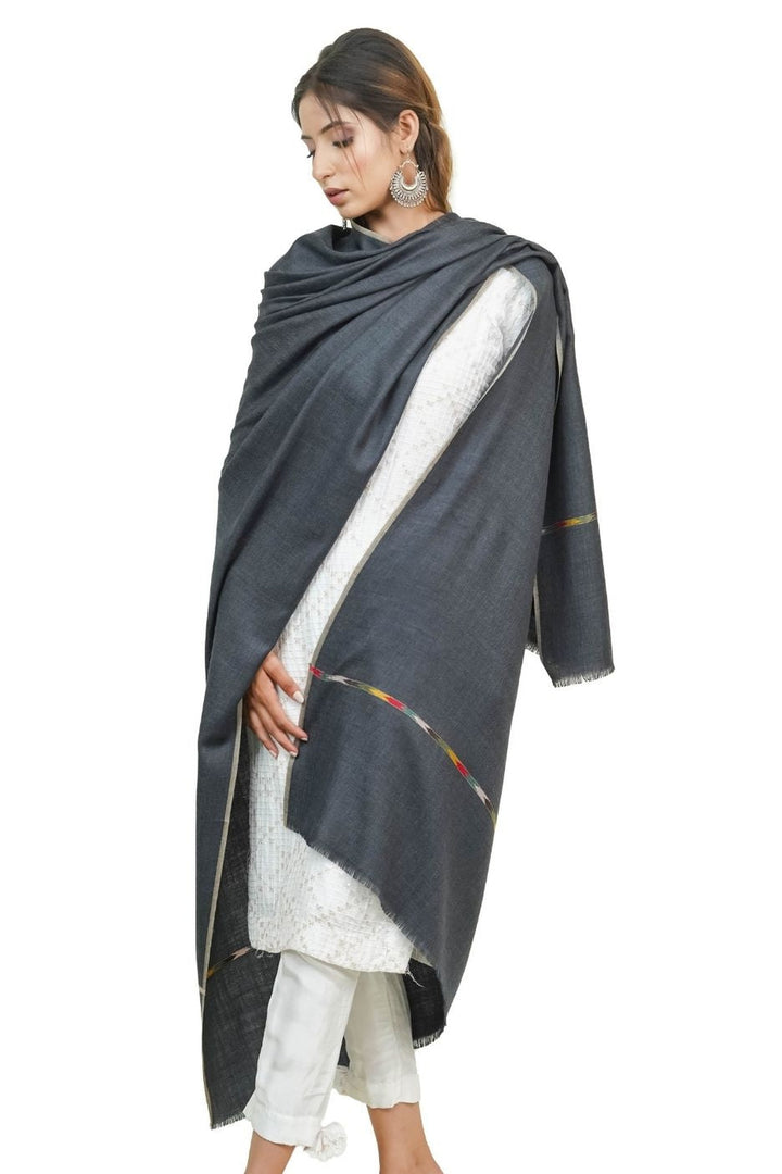 Women's Shawl Woven On Handloom With Intricate Kullu Border