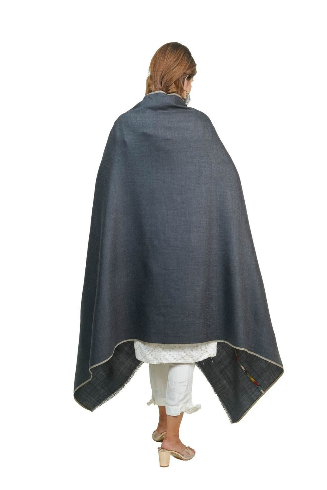 Women's Shawl Woven On Handloom With Intricate Kullu Border