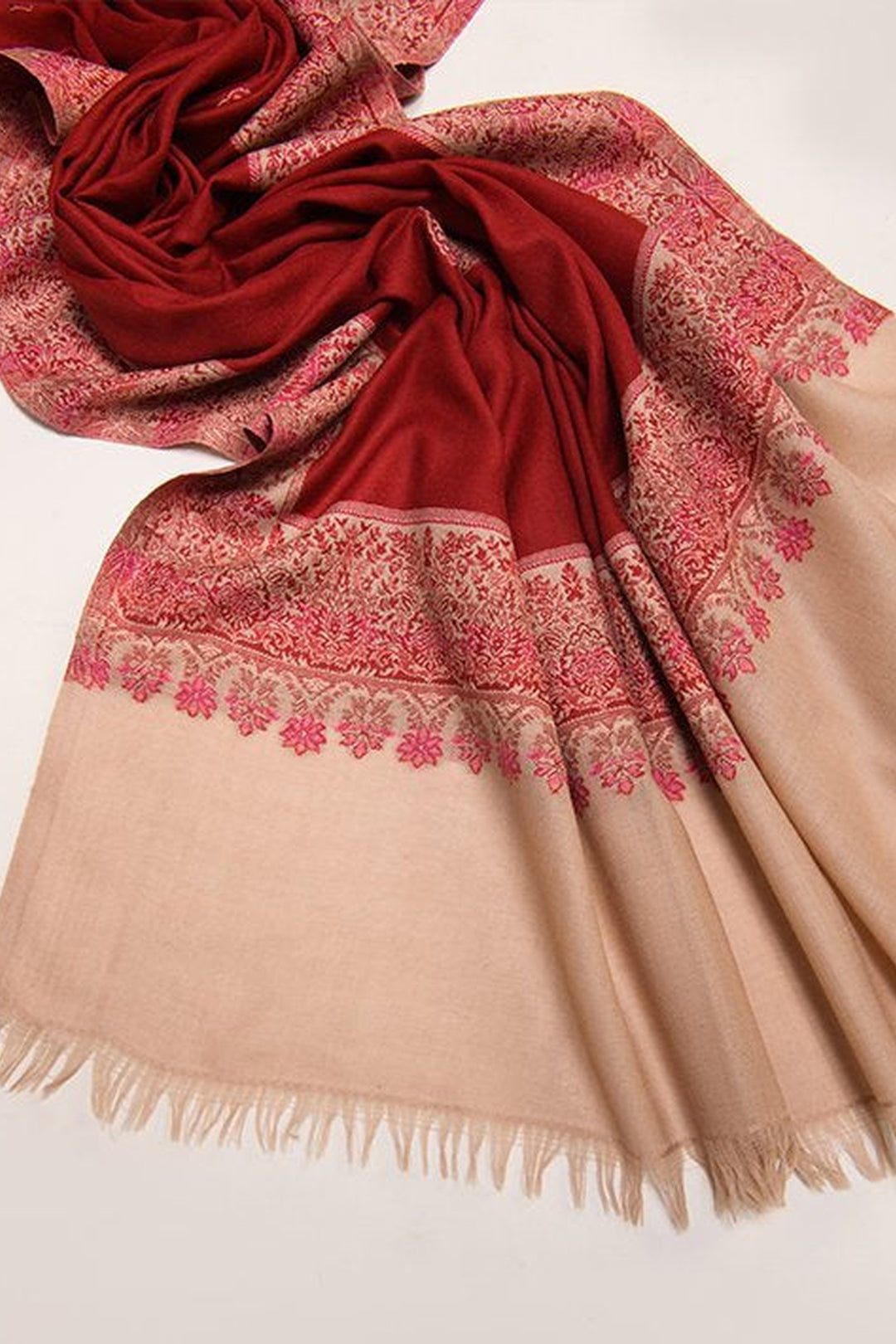 Contrast Palla Women's Shawl With Border And Booti