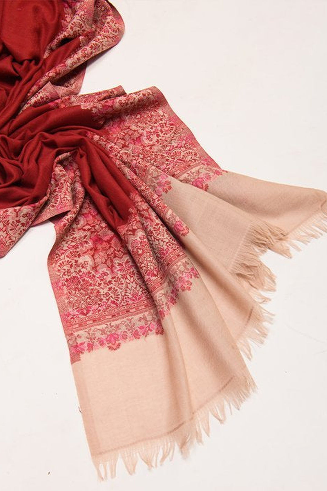 Contrast Palla Women's  Shawl With Border