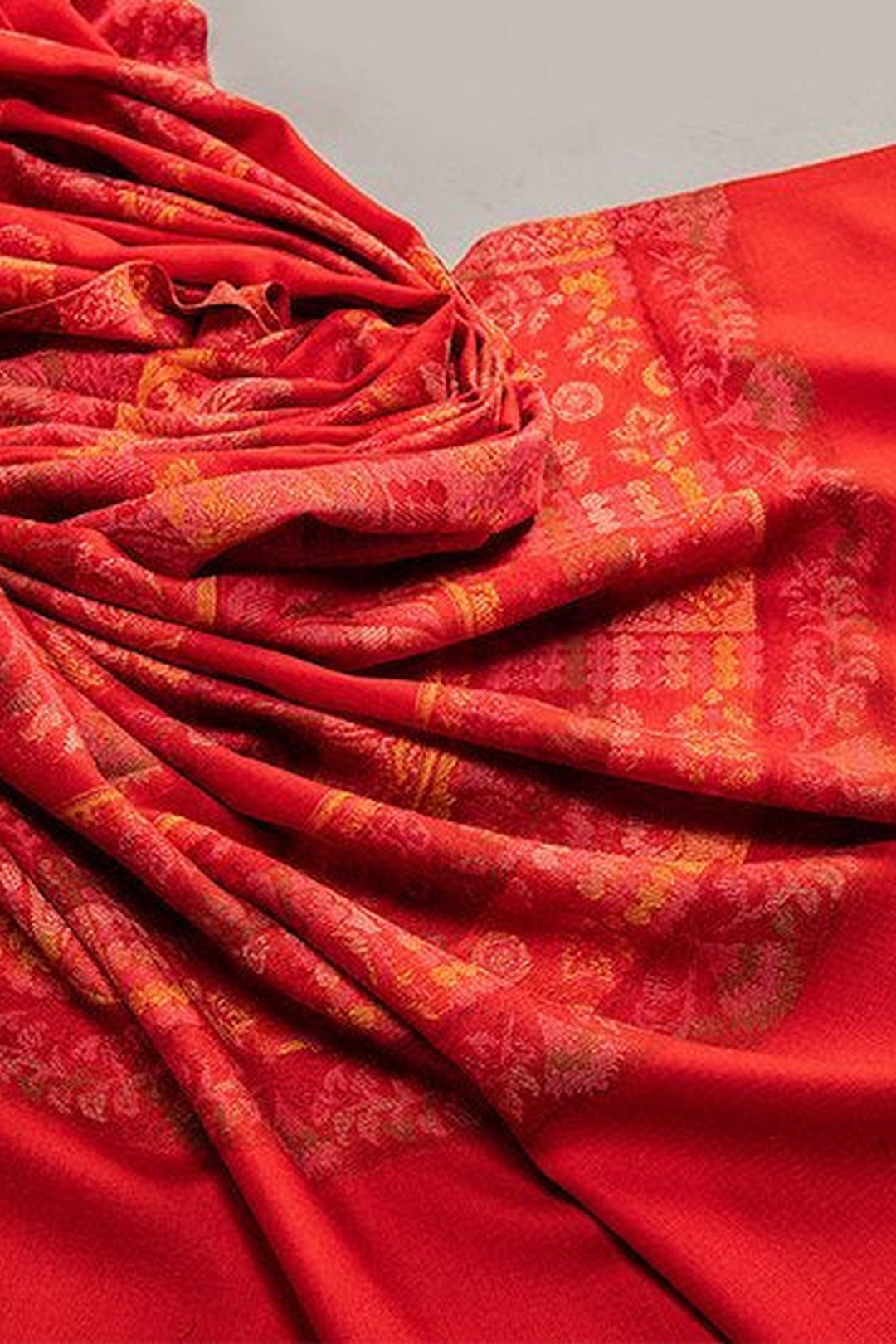 Red Woven Jacquard Shawl In Merino Wool