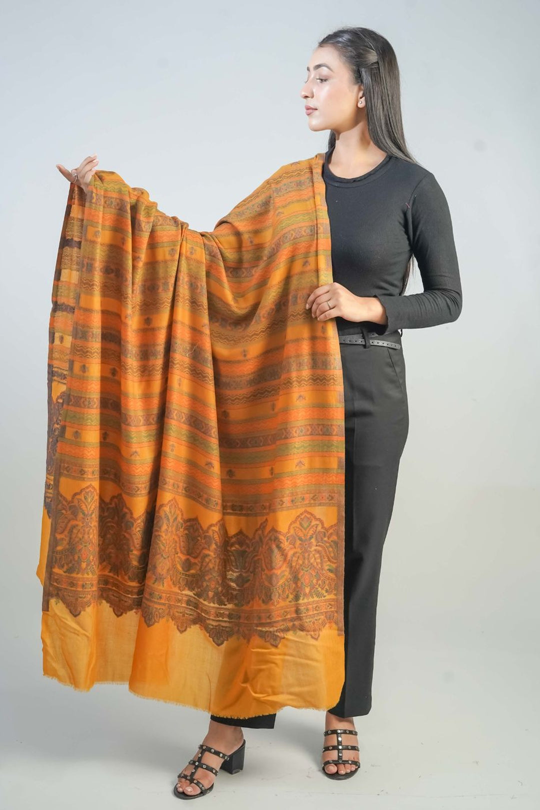 Woven Detailed Booti Women's Shawl