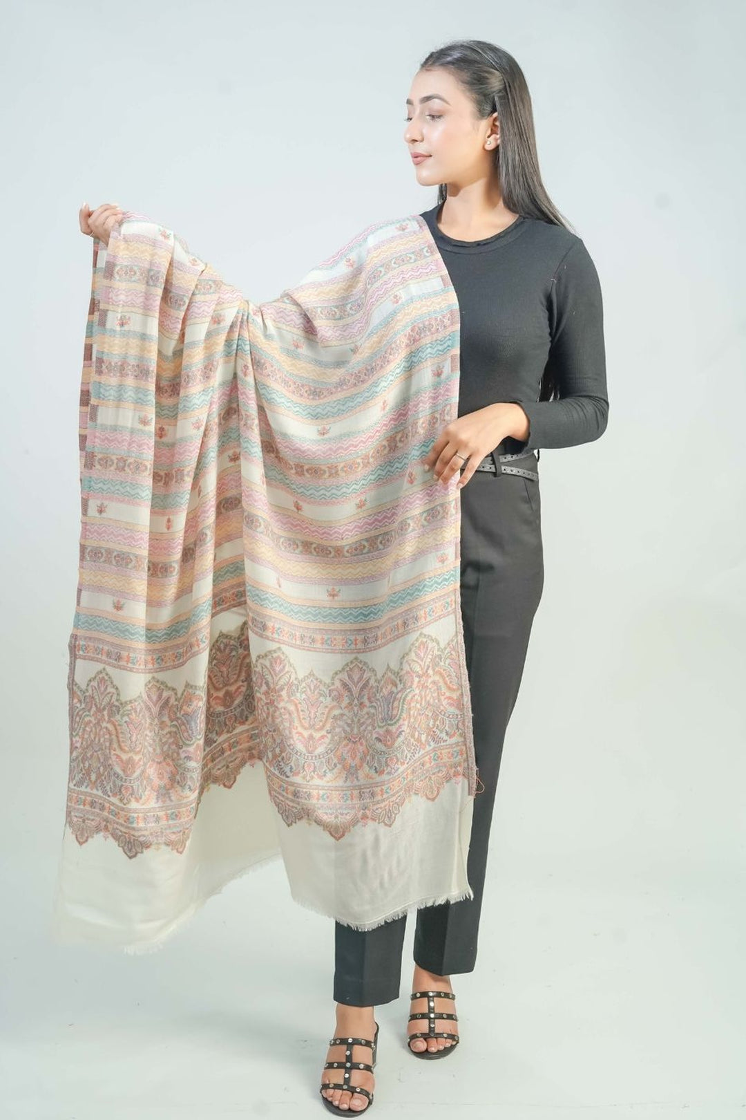 Woven Detailed Booti Women's Shawl