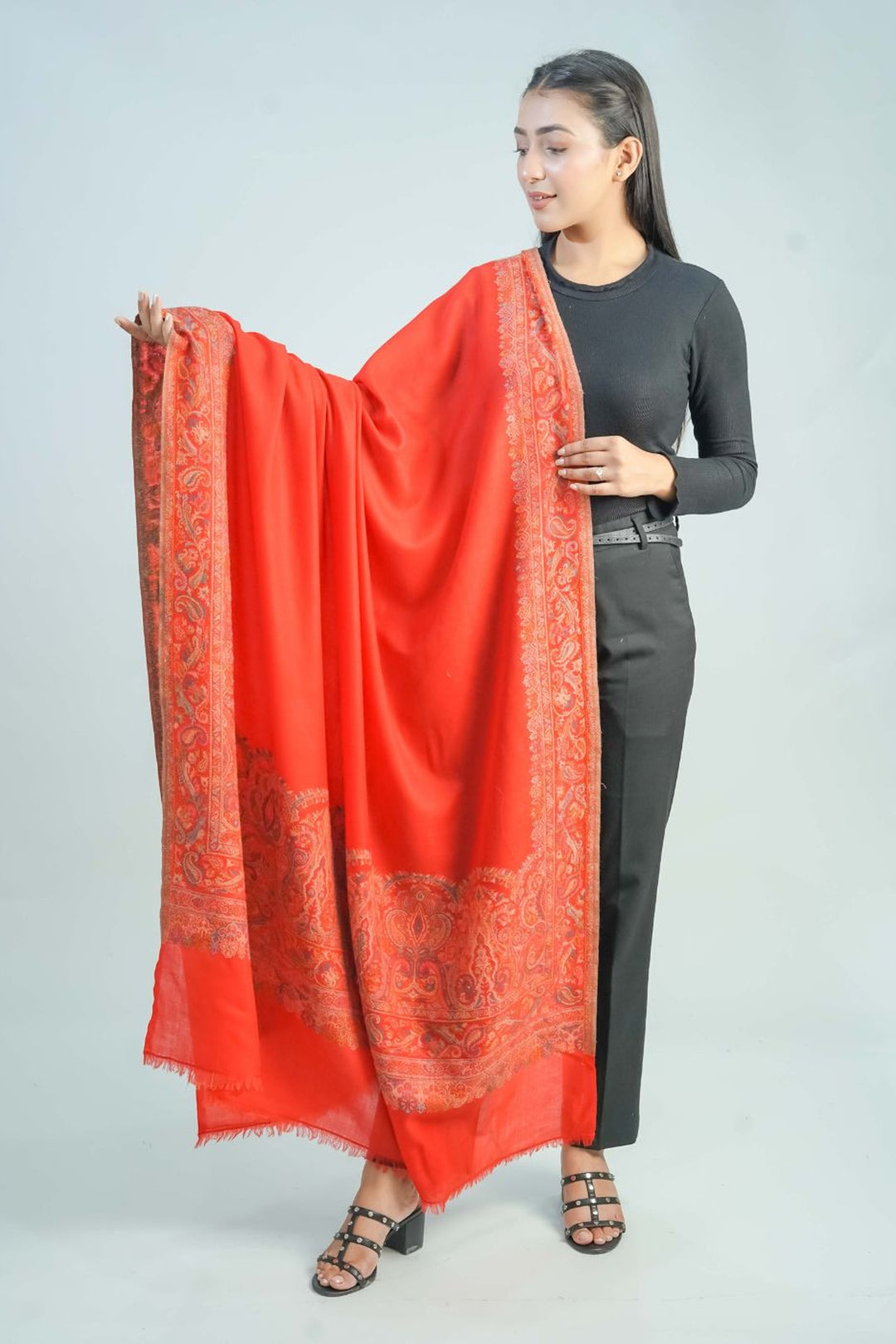 Woven Border Design Women's Shawl - Daur Palla