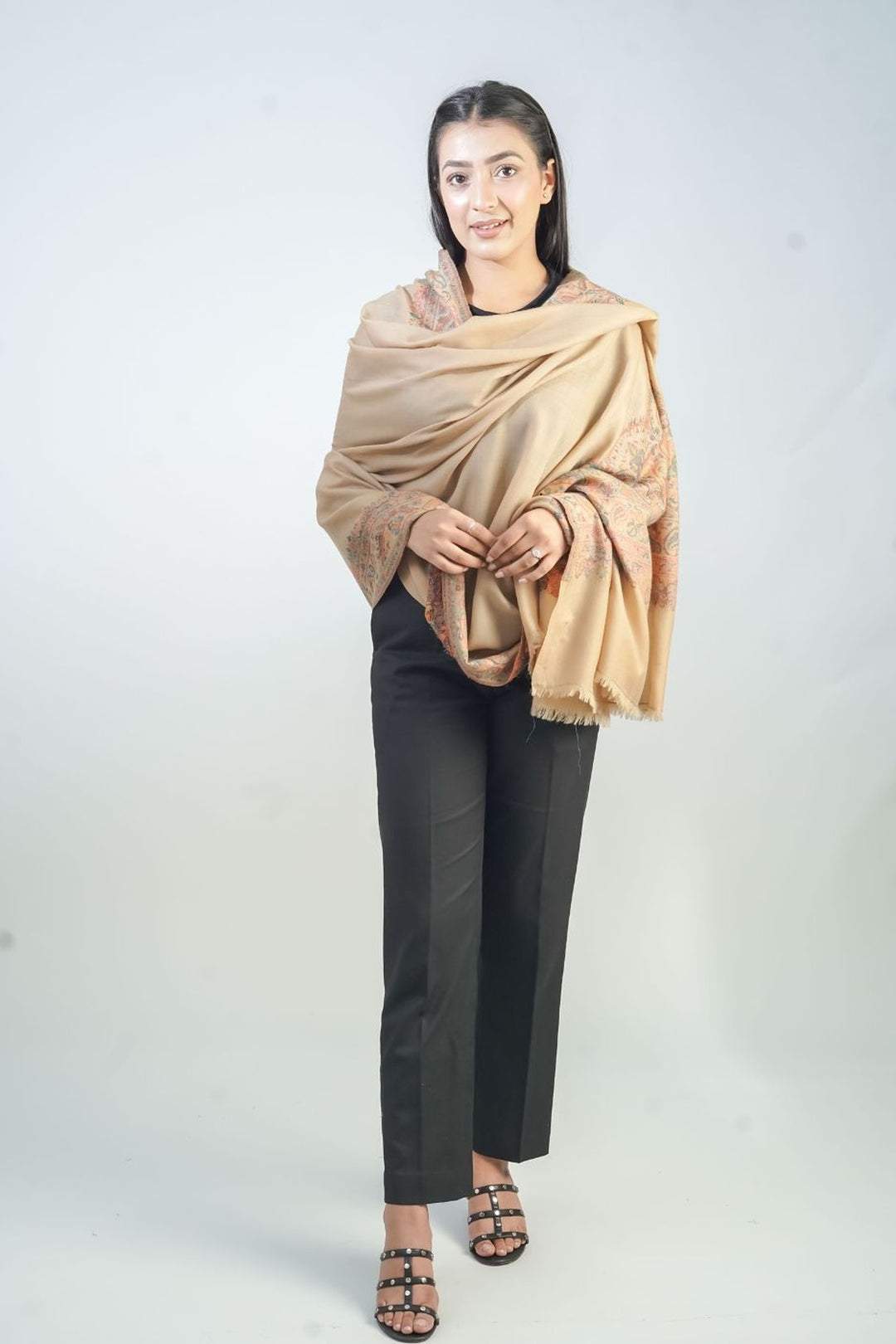 Woven Border Design Women's Shawl - Daur Palla