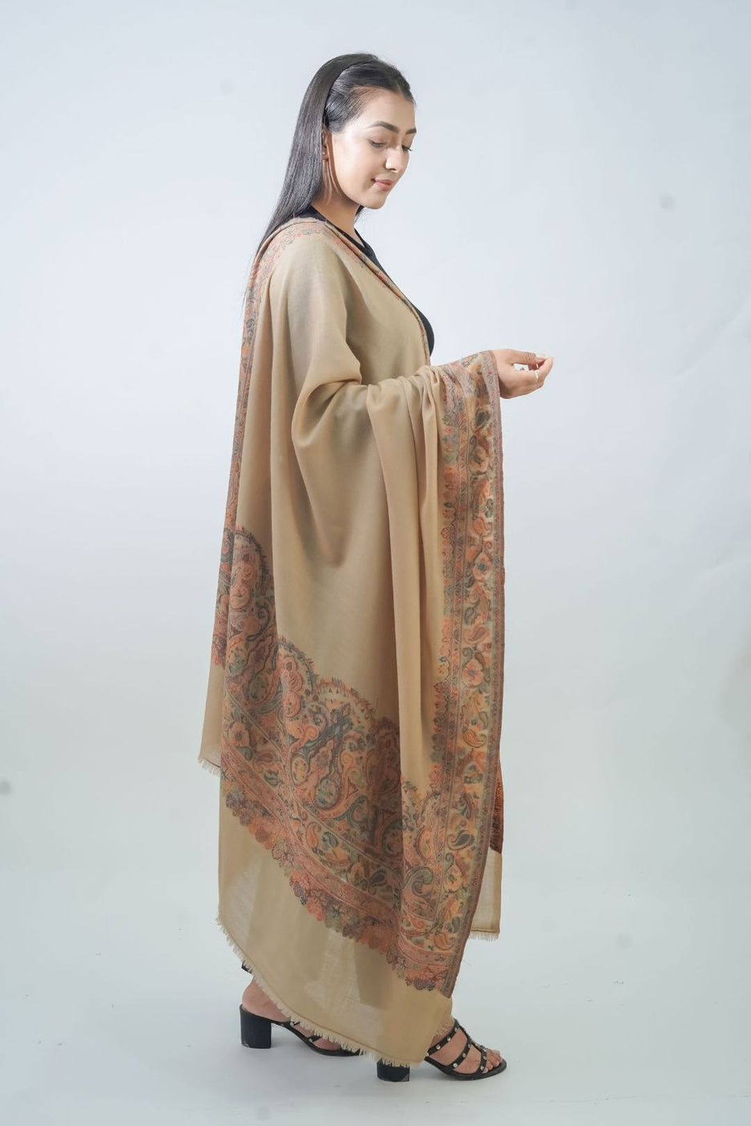 Woven Border Design Women's Shawl - Daur Palla