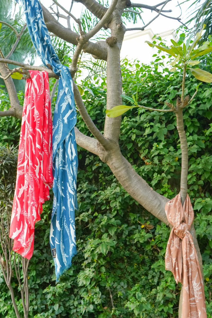 100% Cotton Alligator Print Stole