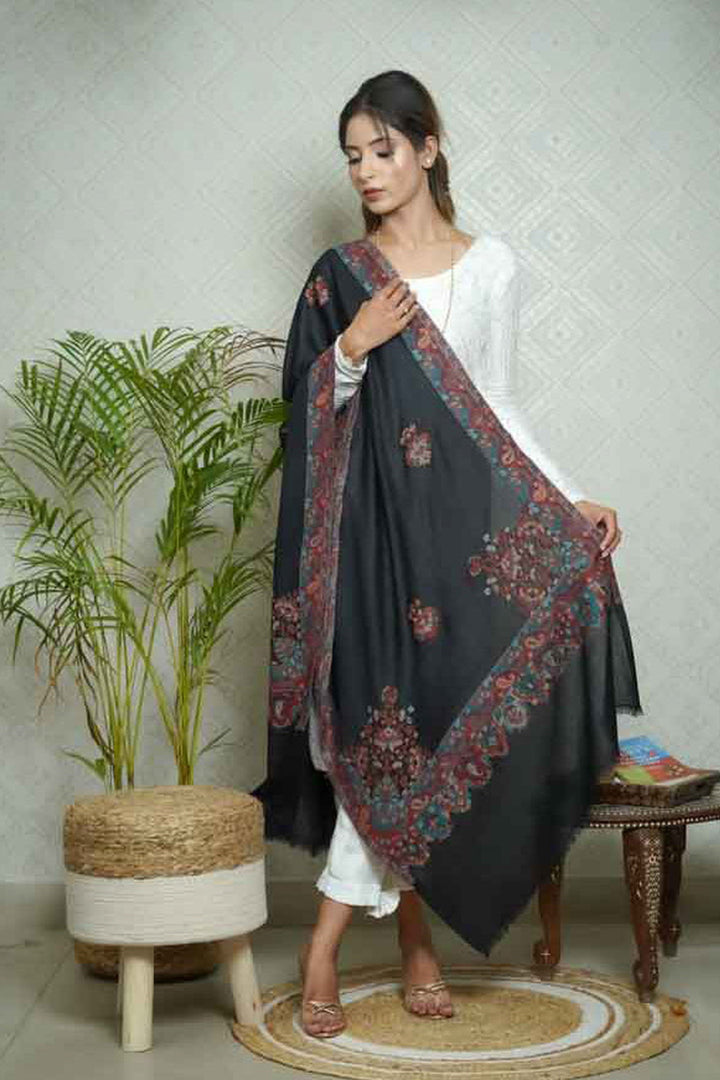 Kani Border And Booti Design Women's Stole