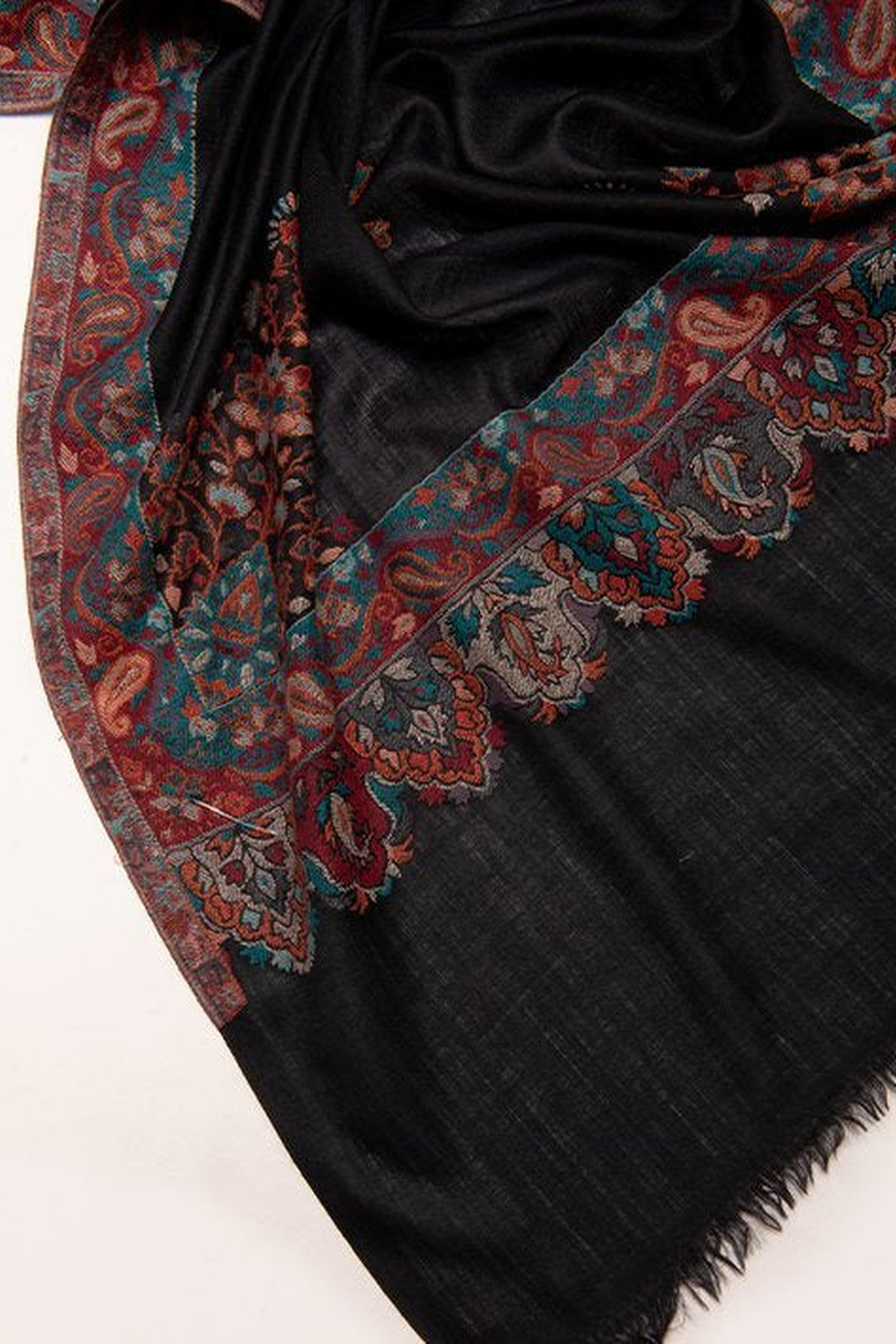 Kani Border And Booti Design Women's Stole