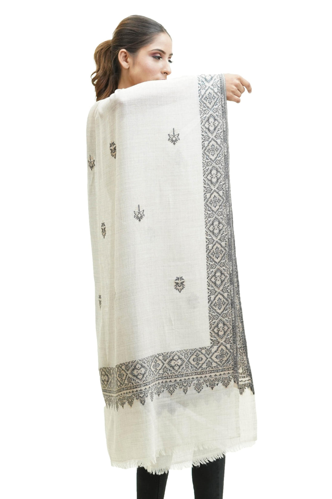 Kani Border And Booti Design Women's Stole