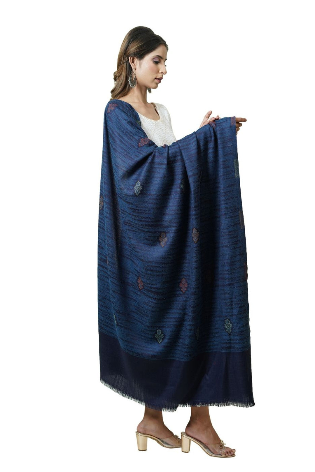 Woven Women's  Shawl With Booti Design