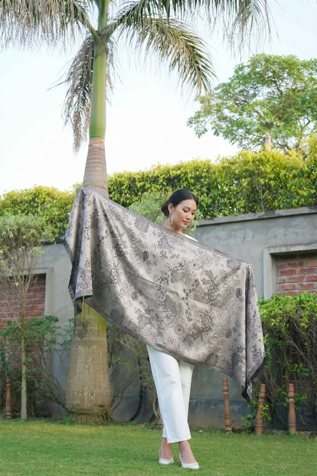 Wool Silk Reversible Stole - Floral
