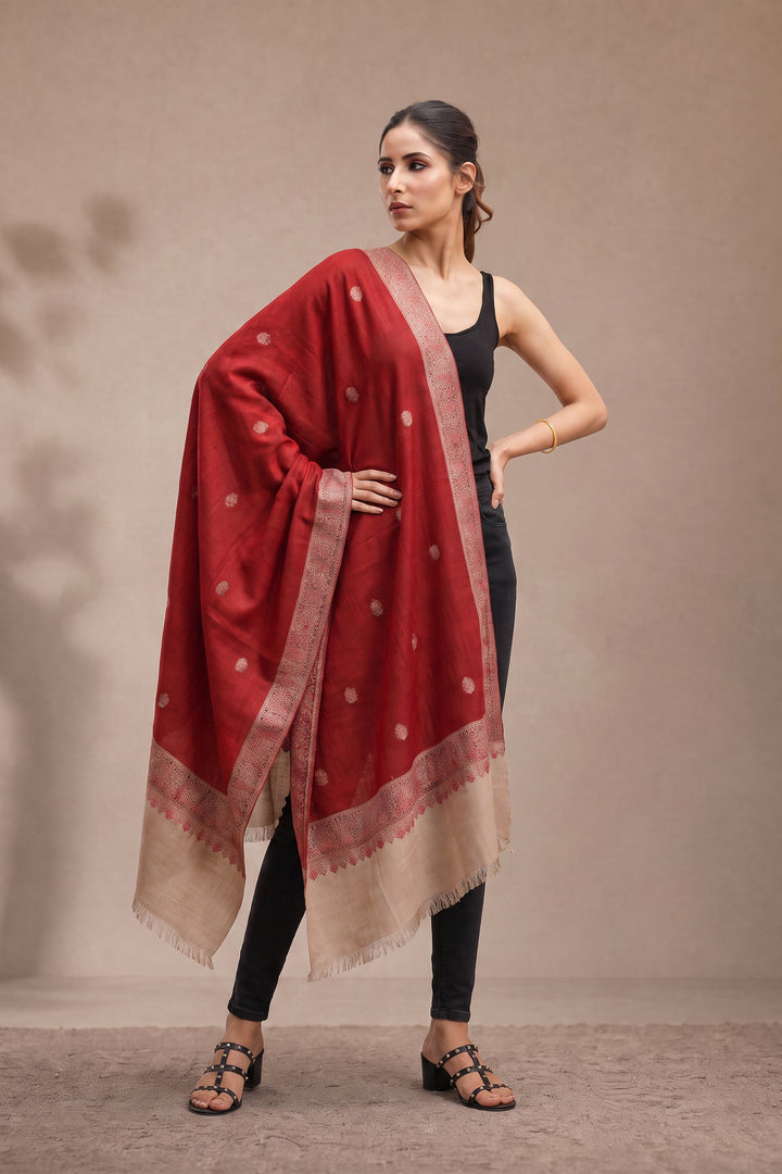 Contrast Palla Women's Shawl With Border And Booti