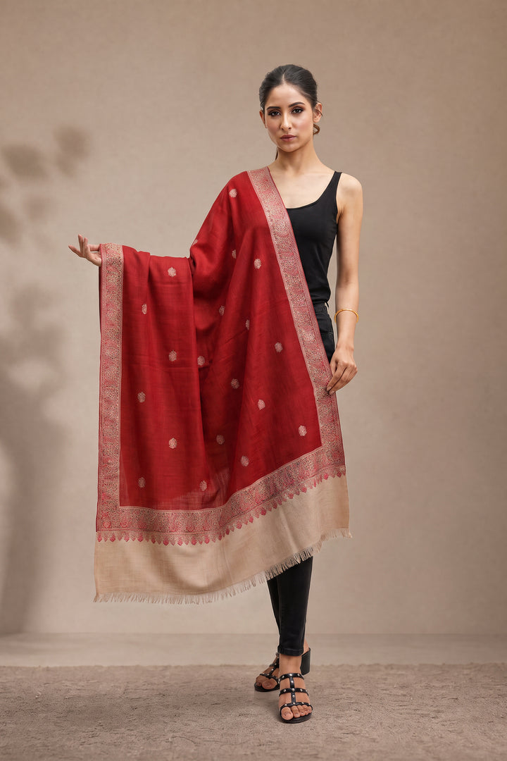 Contrast Palla Women's Shawl With Border And Booti