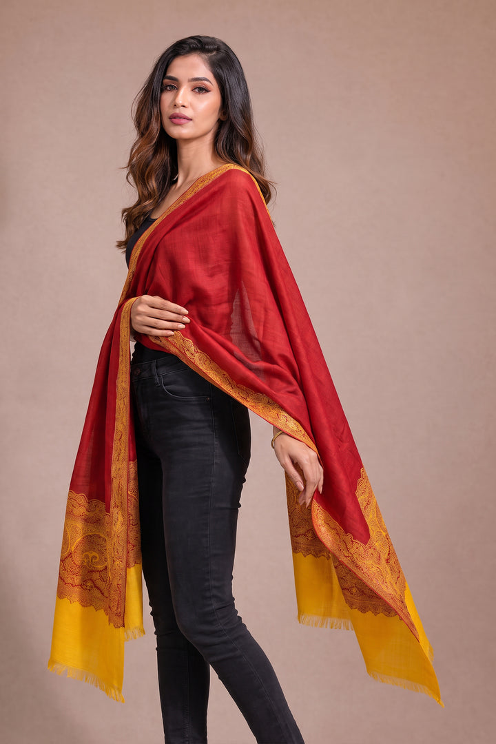 Contrast Palla Women's  Shawl With Border