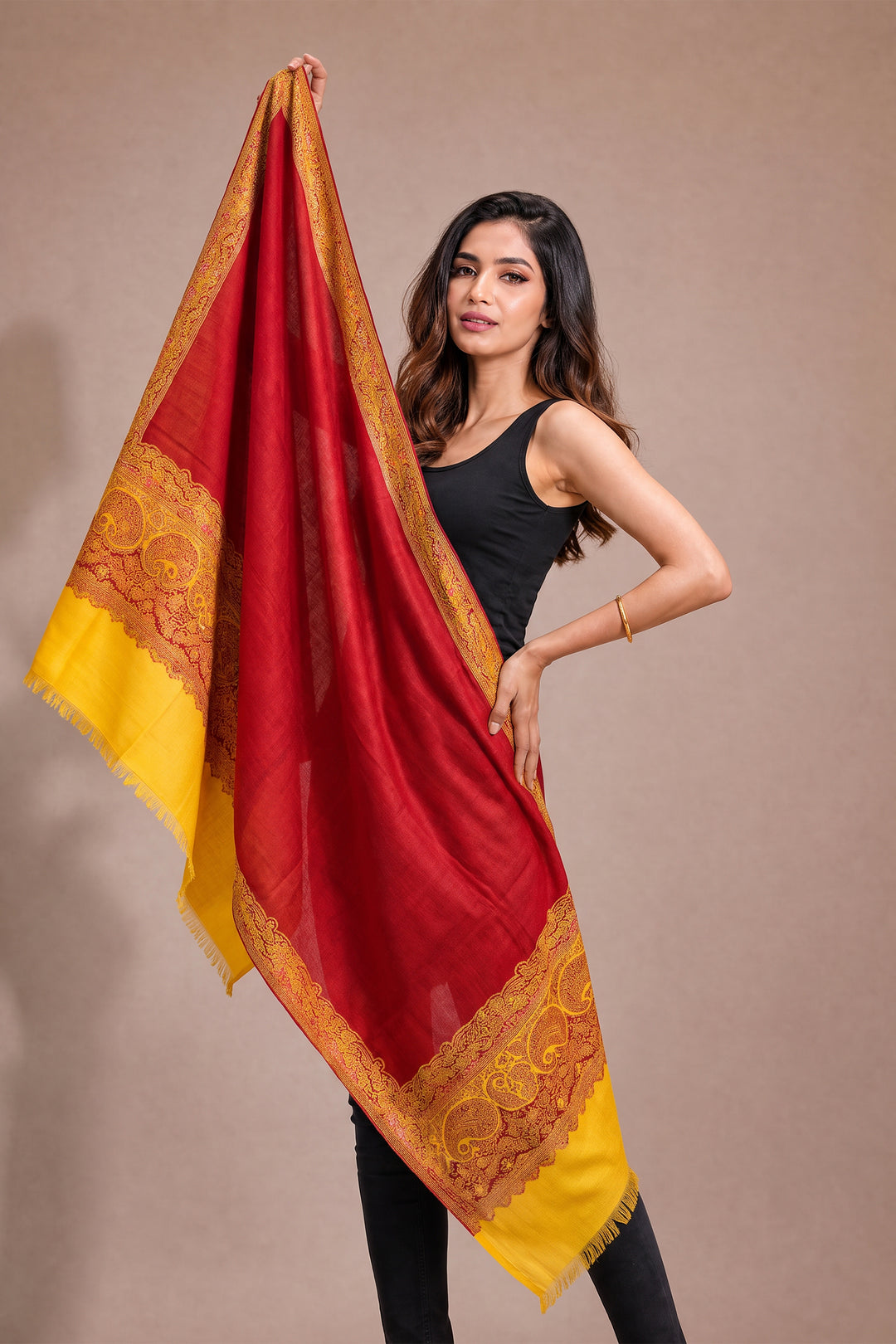 Contrast Palla Women's  Shawl With Border