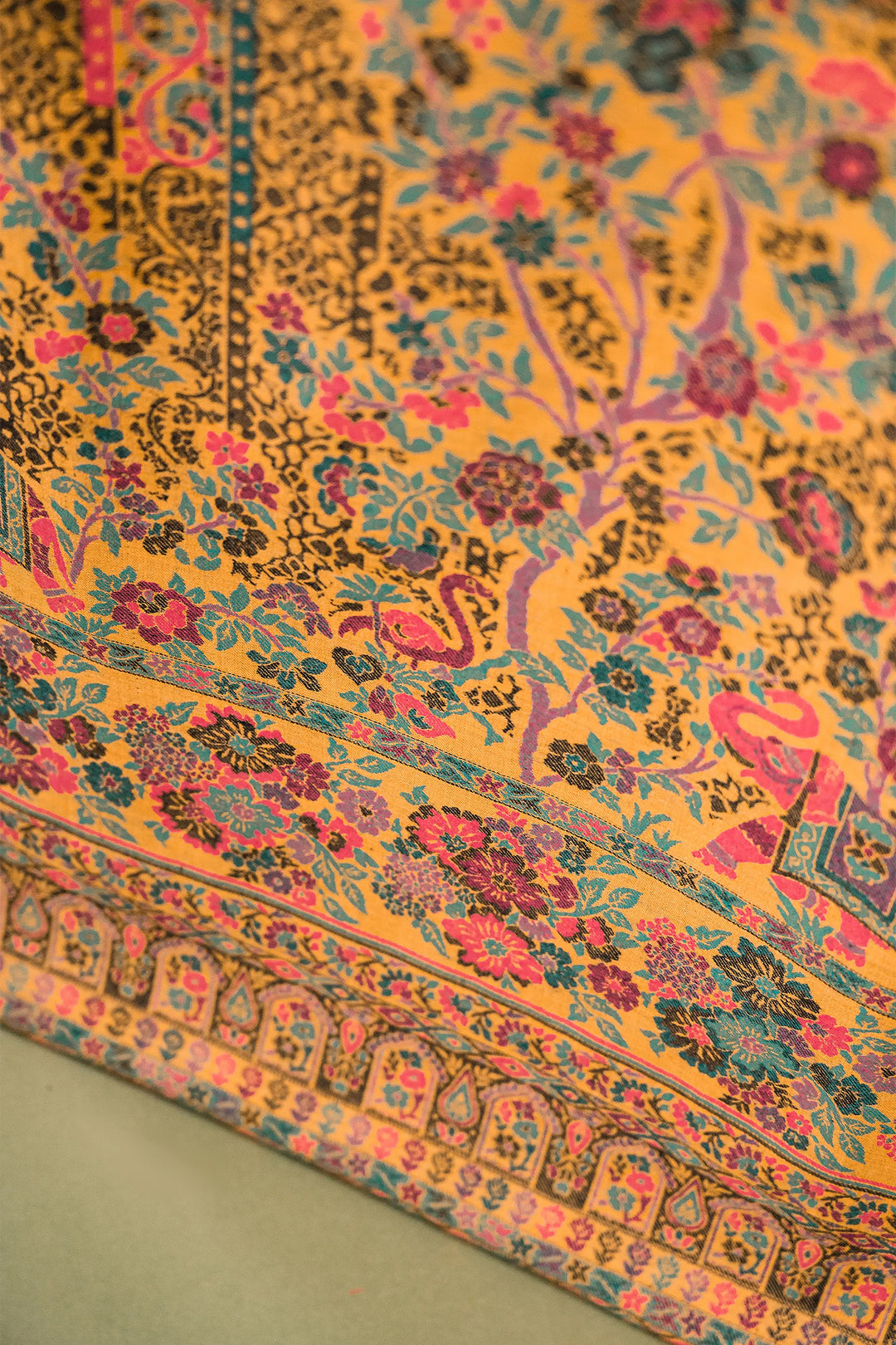 Kani Jaal Self Weave Unstitched Suit