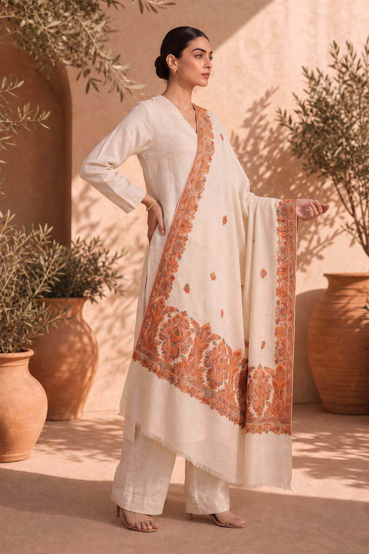 Kani Women's Shawl With Booti Design
