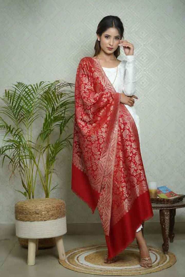 Kani Women's Stole With Zari