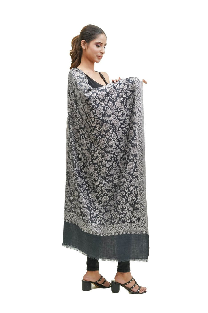 Kani Women's Stole With Zari