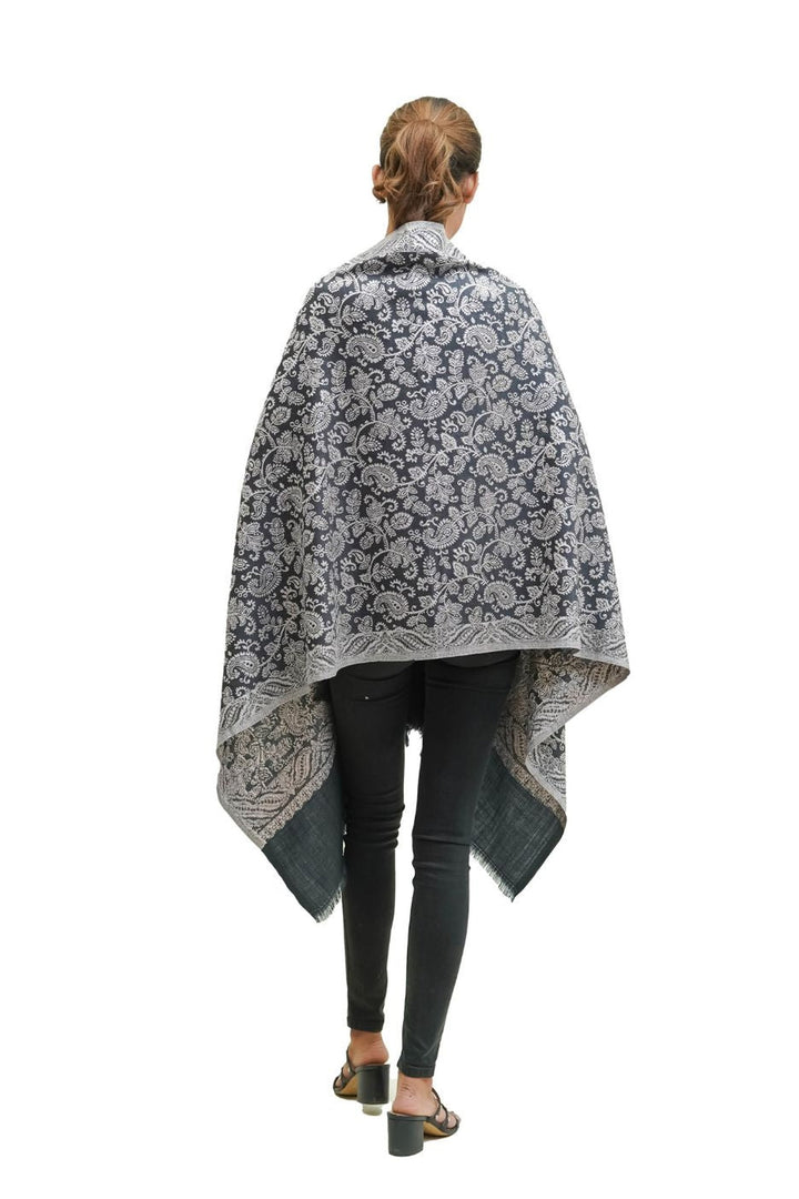 Kani Women's Stole With Zari