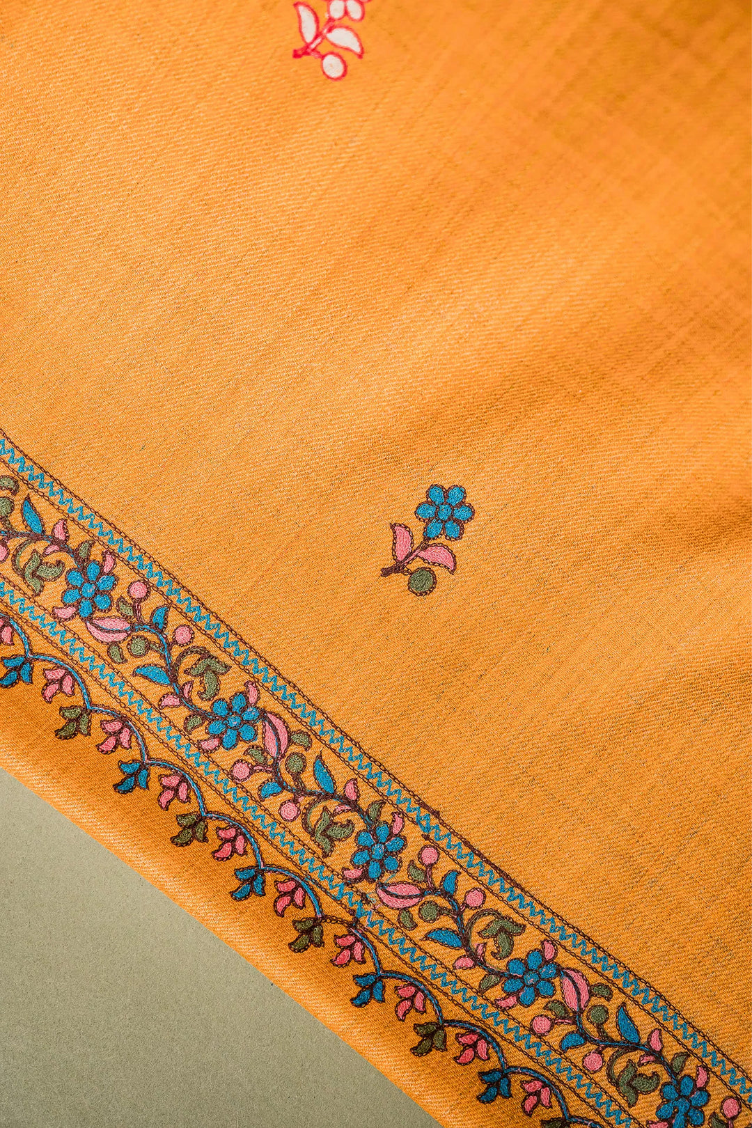 Twinkle Buti Embroidered Unstitched Suit